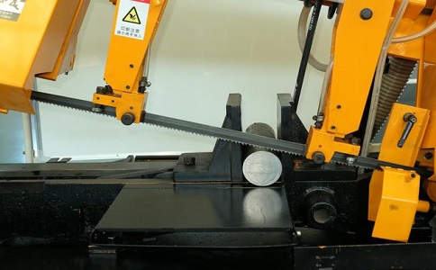 灌阳数控带锯床自动送料精度会出现偏差吗？